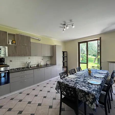 Casa Alessandra בית נופש טורי דל בנקו